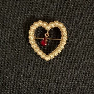 Elegant Gold Heart Brooch with Red Gem